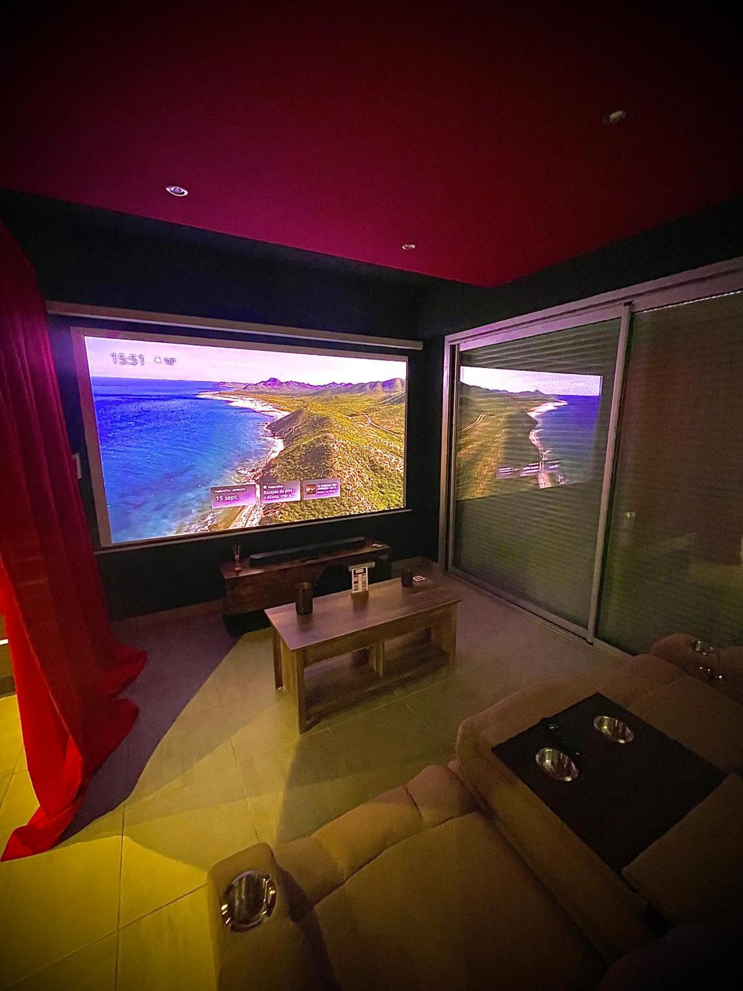 L Unique Cinema Room Grenoble Extérieur photo